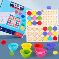 Simetrie și Recunoașterea Culorilor, cu modele și jetoane colorate